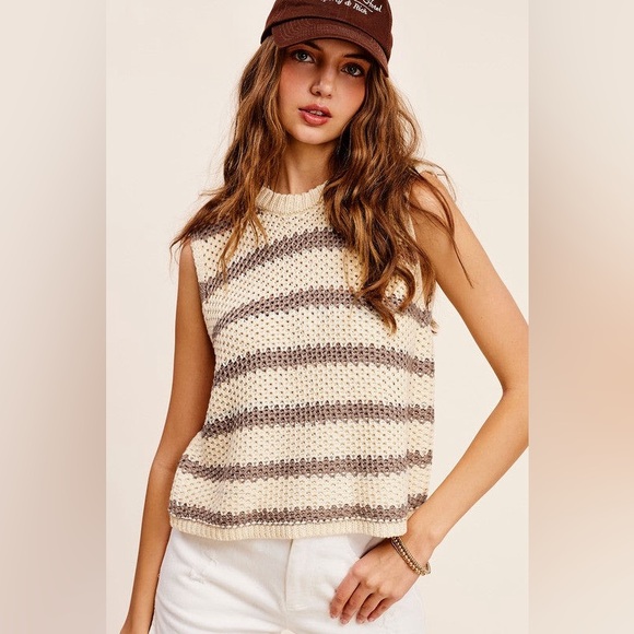 Chunky Stripe Sleeveless Sweater Top - Picture 3 of 6